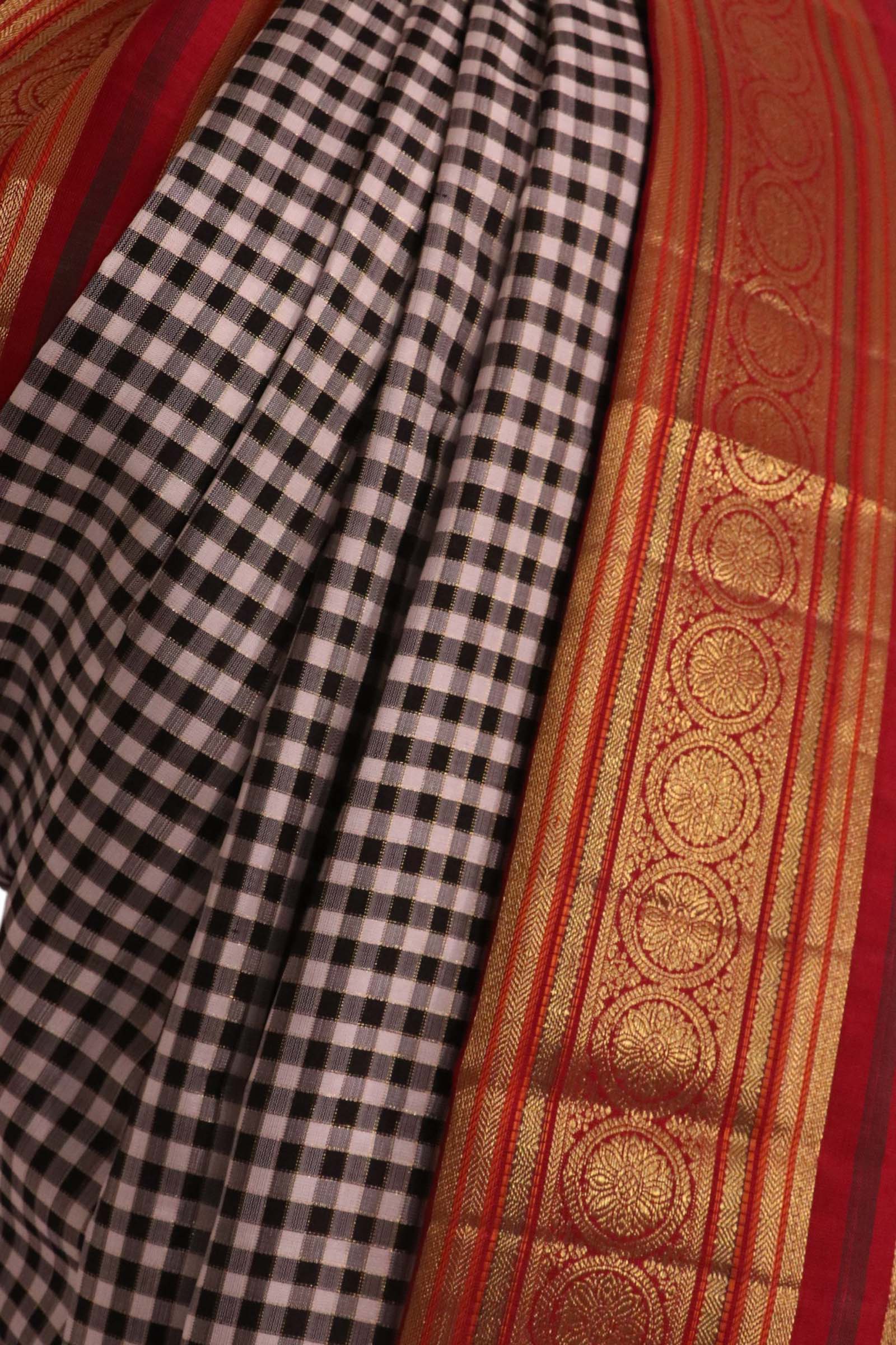 Pure Handloom Kanjeevaram Silk Saree AL211632